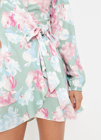 М'ятна кежуал сукня на запах Missguided з квітковим принтом