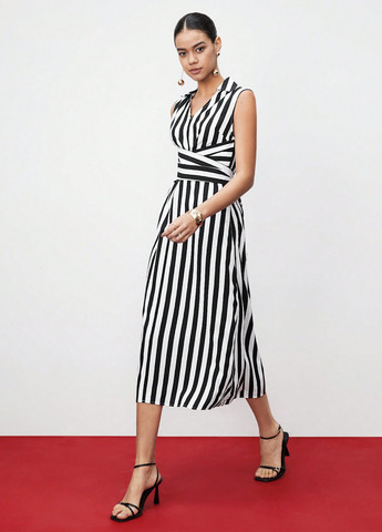 Чорно-білий кежуал, ділова сукня футляр SHEIN в смужку