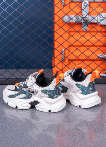 Цветные демисезонные кроссовки SHEIN