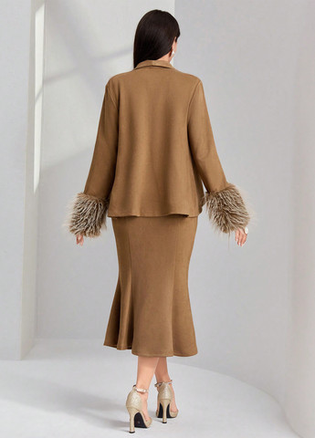 Бежевий демісезонний комплект (блуза, спідниця) SHEIN