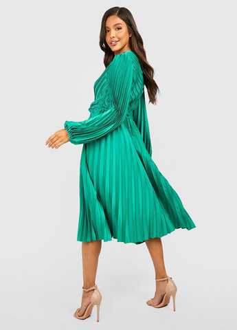 Зелена вечірня, кежуал сукня плісована Boohoo однотонна