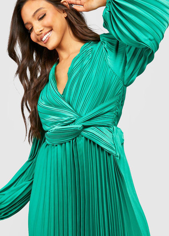 Зелена вечірня, кежуал сукня плісована Boohoo однотонна