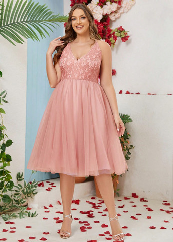 Пудровое праздничный, коктейльное платье пачка, а-силуэт SHEIN однотонное