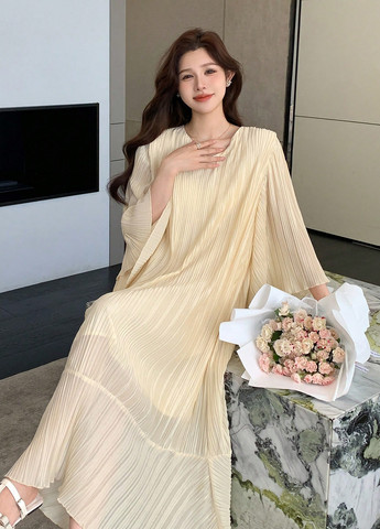 Кремовое кэжуал платье SHEIN однотонное