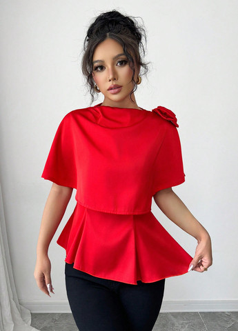 Червона блуза з баскою SHEIN