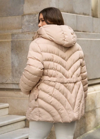 Бежевая зимняя куртка SHEIN