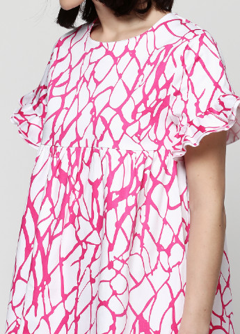 Розовое кэжуал платье Basic Story с абстрактным узором
