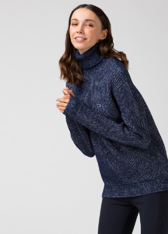 Темно-синий зимний свитер Lacoste