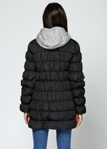 Чорна зимня куртка Silvian Heach