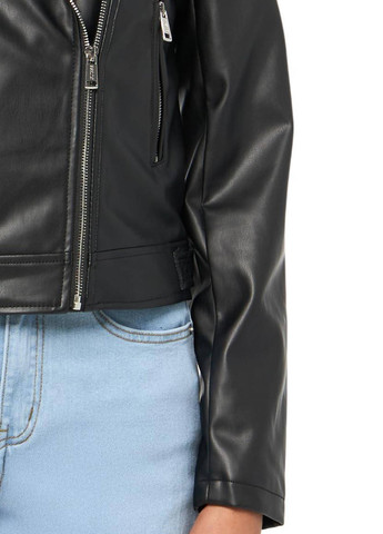 Черная демисезонная куртка косуха Guess