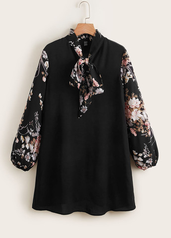 Черное кэжуал платье SHEIN с цветочным принтом