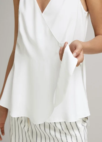 Белая блуза Massimo Dutti