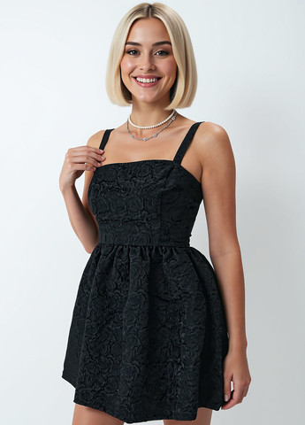 Черное кэжуал платье клеш Mohito с цветочным принтом