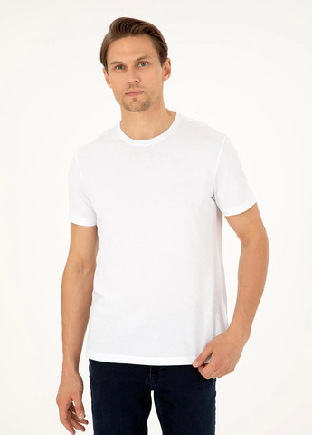 Біла футболка Pierre Cardin