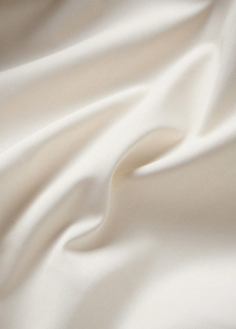 Молочная демисезонная куртка косуха SHEIN