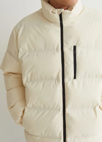 Бежевая зимняя куртка H&M