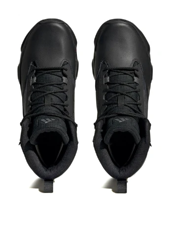 Черные зимние ботинки adidas