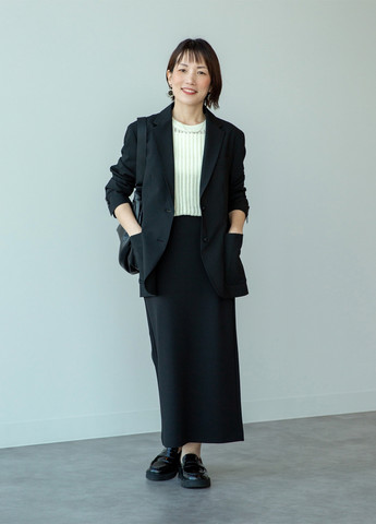 Черный женский жакет Uniqlo однотонный - демисезонный