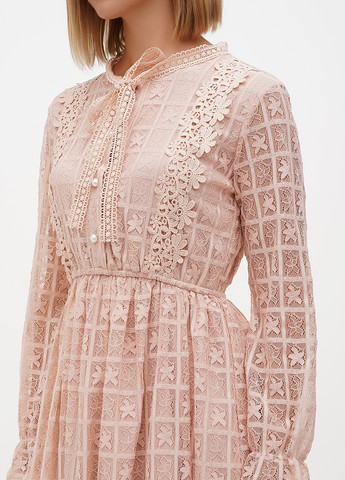 Пудрова кежуал сукня Minus однотонна