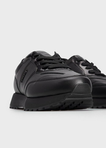 Черные всесезонные кроссовки Calvin Klein