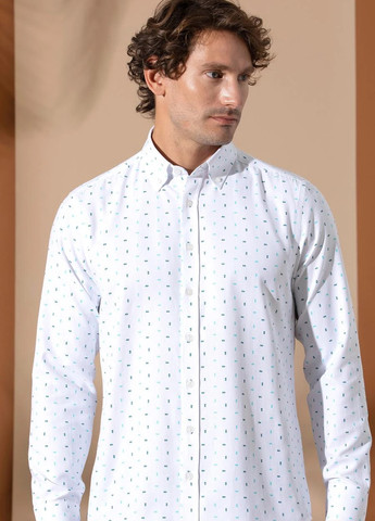 Белая кэжуал рубашка с рисунком Pierre Cardin