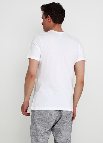 Белая футболка adidas
