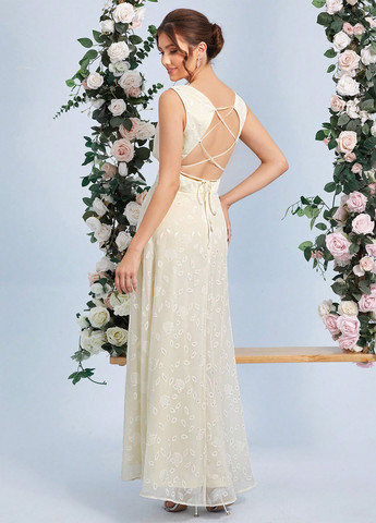 Бежевое вечернее платье а-силуэт SHEIN однотонное