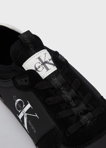 Черно-белые демисезонные кроссовки Calvin Klein Jeans