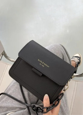 Женская классическая сумочка кросс-боди на ремешке черная No Brand (253082224)