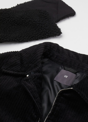 Черная демисезонная куртка H&M