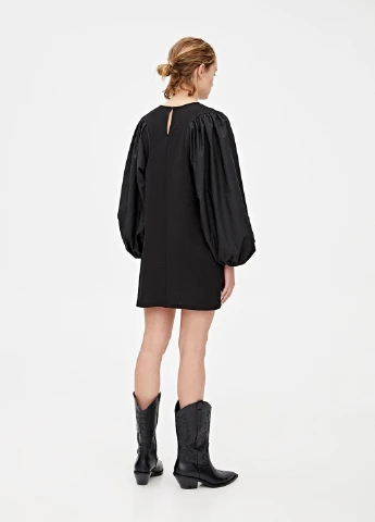 Черное кэжуал платье Pull & Bear однотонное