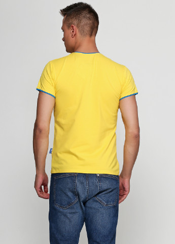 Желтая летняя футболка U-TEX Group