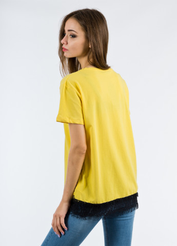 Желтая летняя футболка Bebe Plus