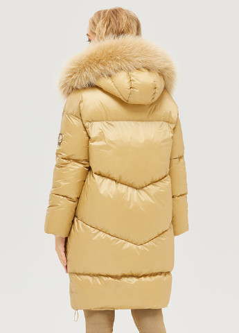 Бежевая зимняя куртка MN
