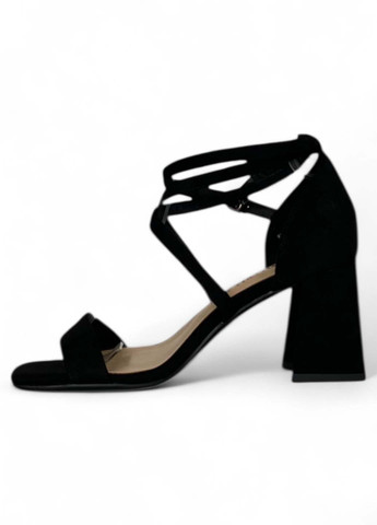 Черные босоножки Aiformaria с ремешком