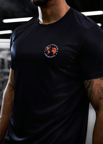 Черная футболка SHEIN