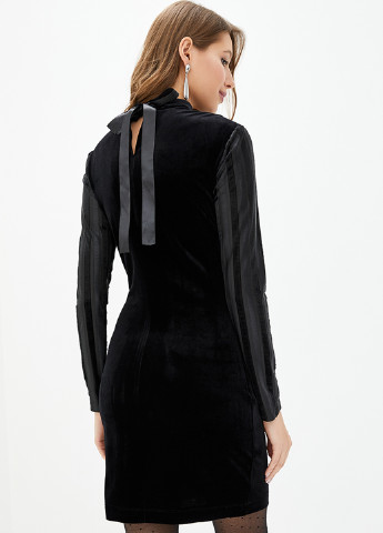 Черное коктейльное платье футляр Luzana однотонное