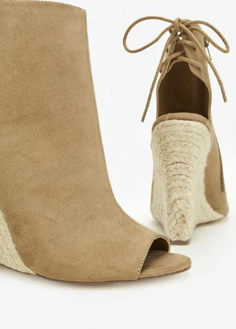 Серые босоножки JustFab на шнурках