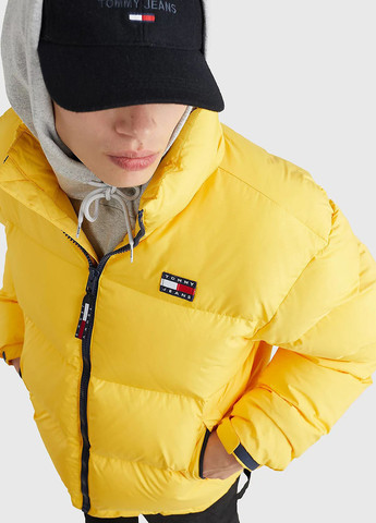 Желтая зимняя куртка Tommy Jeans