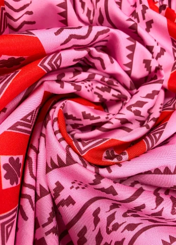 Розовое кэжуал платье на запах SHEIN с рисунком