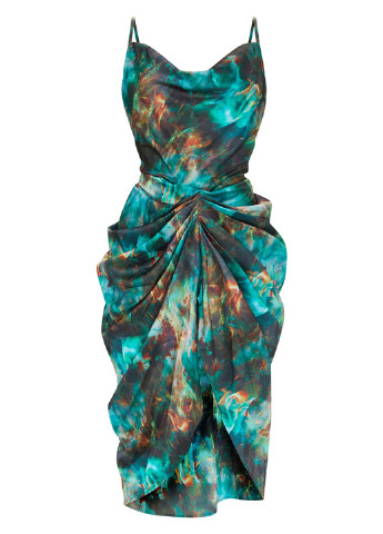 Зеленое кэжуал платье платье-комбинация PrettyLittleThing с абстрактным узором