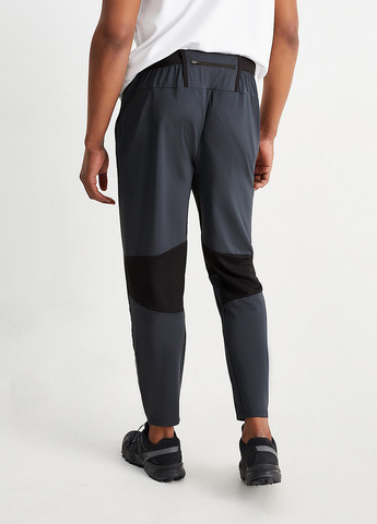 Темно-серые спортивные демисезонные зауженные брюки C&A