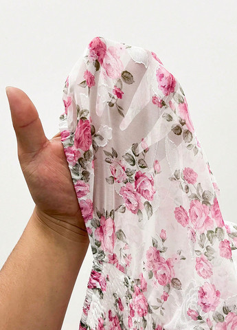 Белое кэжуал платье клеш SHEIN с цветочным принтом