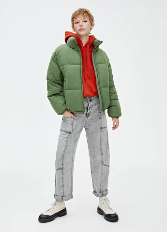 Оливковая (хаки) демисезонная куртка Pull & Bear