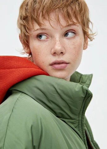 Оливковая (хаки) демисезонная куртка Pull & Bear