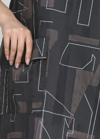 Грифельно-серое кэжуал платье оверсайз 158С с абстрактным узором