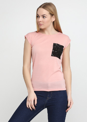 Светло-розовая летняя футболка Spora
