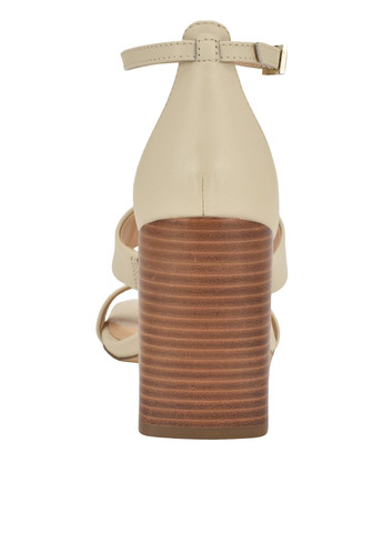 Бежевые босоножки Calvin Klein с ремешком