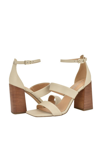 Бежевые босоножки Calvin Klein с ремешком