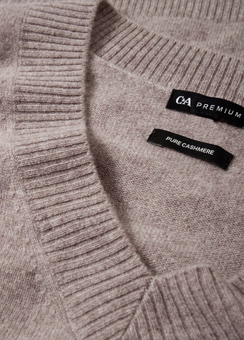 Серо-бежевый демисезонный пуловер пуловер C&A